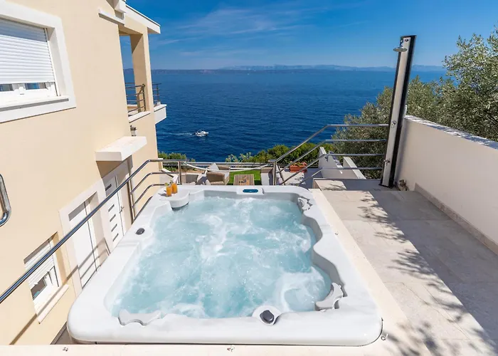 Seafront - Private Jacuzzi ヴィラ *