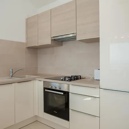 Seafront - Private Jacuzzi Villa